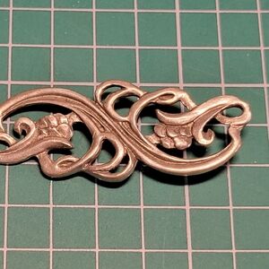 Vintage 1989 Seagult signed pewter brooch